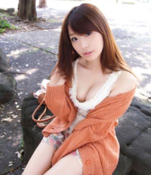 男生吃美女胸奶视频